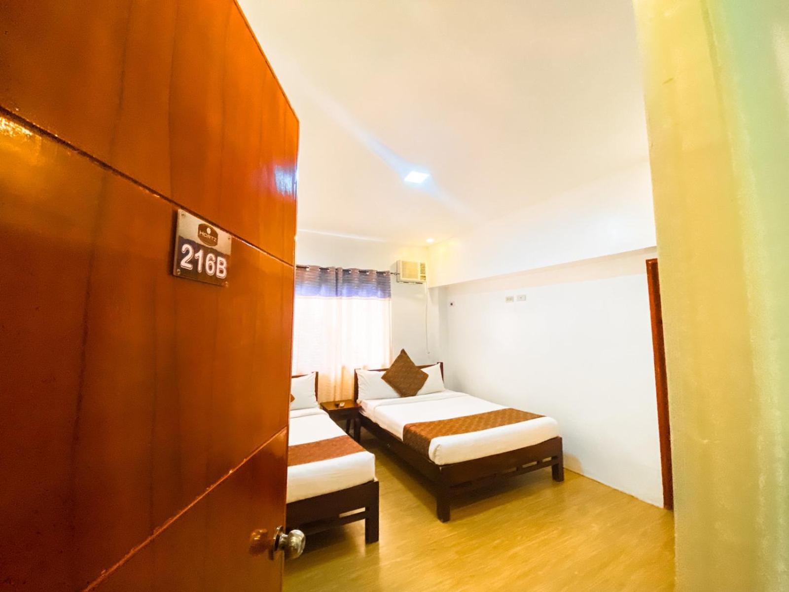 Hortz Hotels And Resorts Tagaytay City Kültér fotó